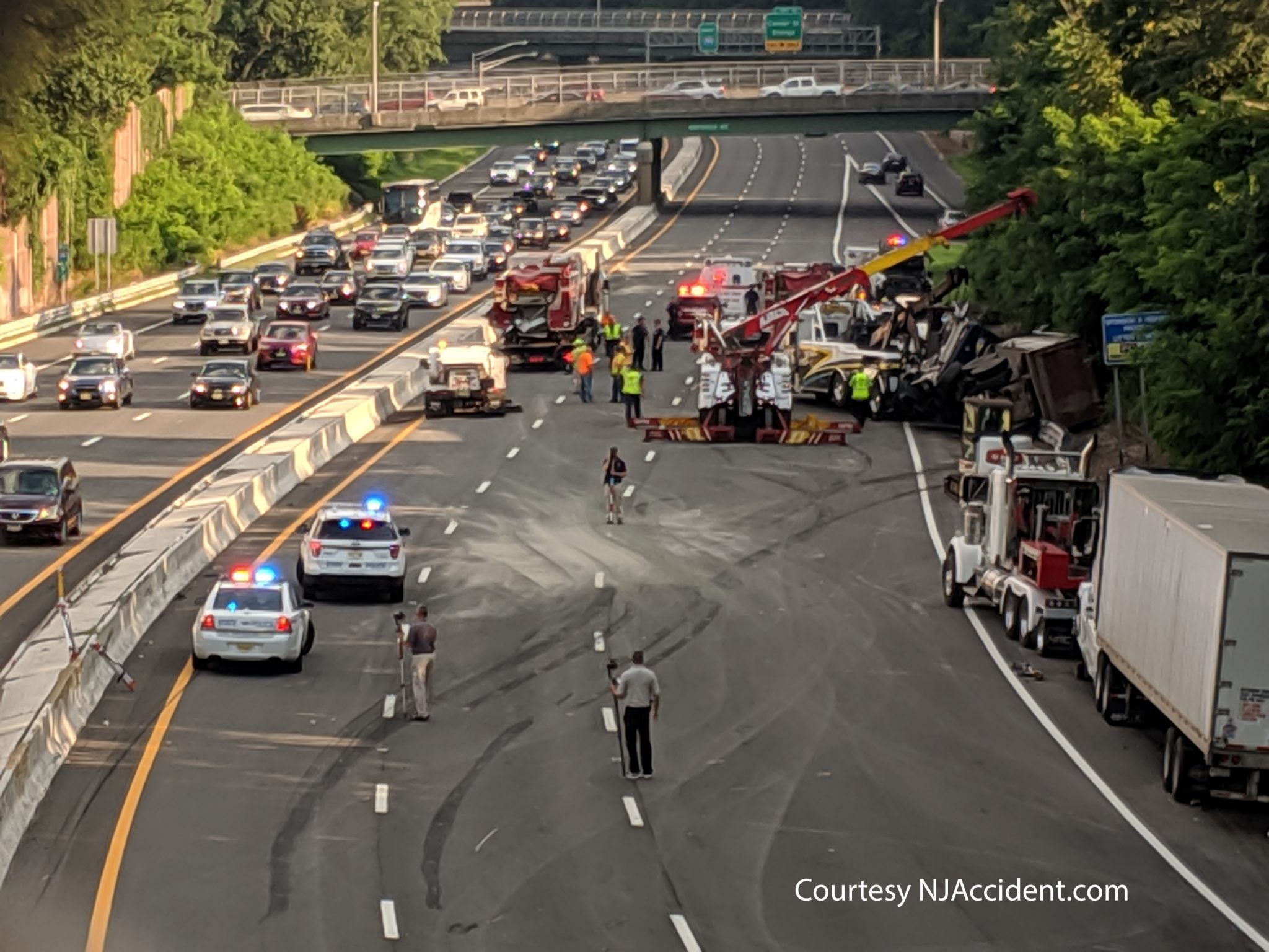 Route 280 Crash Injures 3 State Troopers